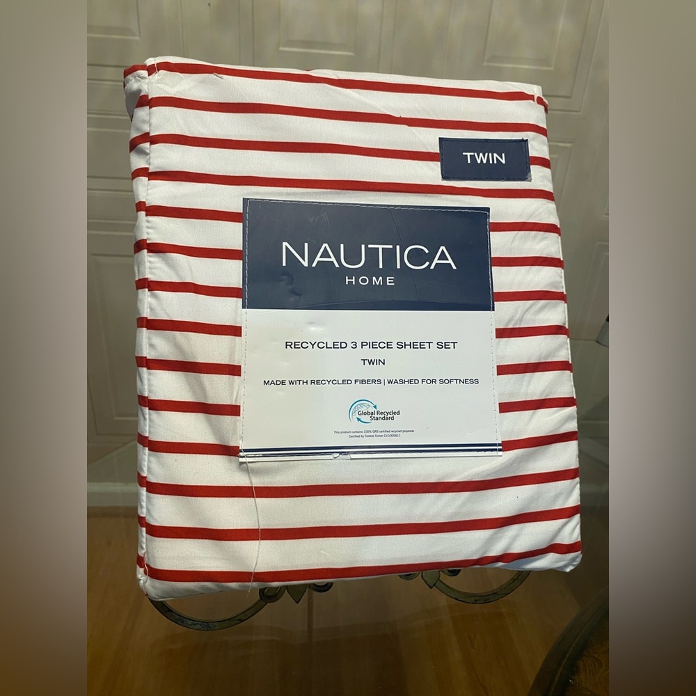 Nautica Twin  Striped Red and White Sheets Recycled 3 pieces NEW sheet set